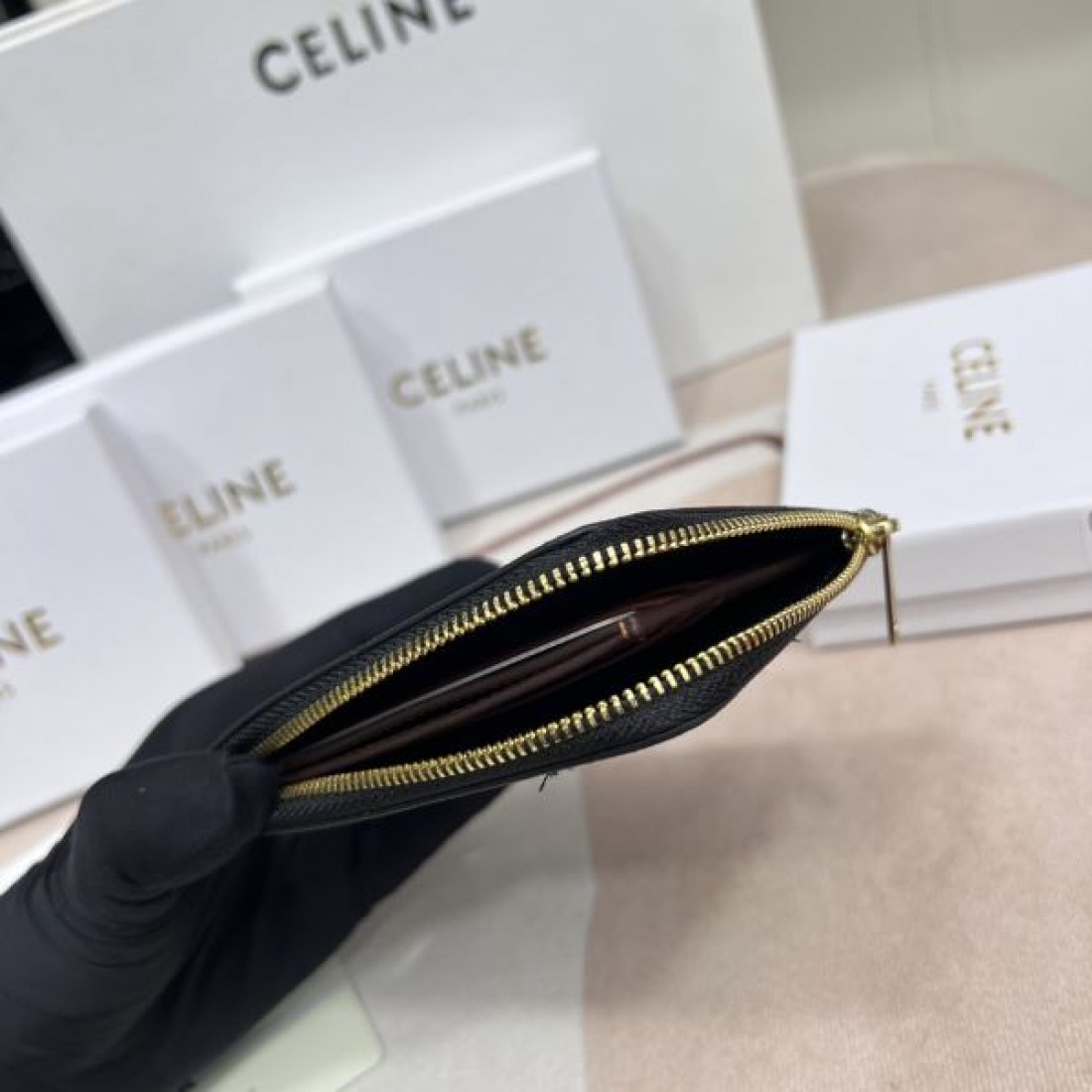 CELINE セリーヌ 2024SS 春夏の限定コレクション カードケース - 画像 (10)