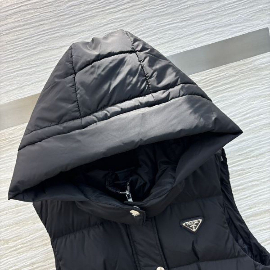 PRADA プラダ レディース 用ダウンジャケット 2024FW 鮮やかな春夏らしい - 画像 (8)