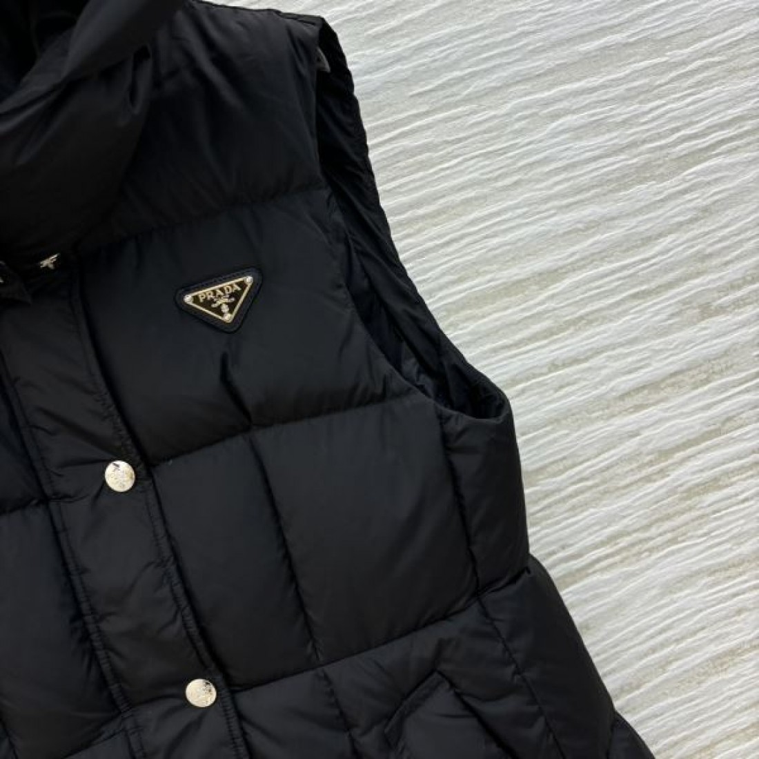 PRADA プラダ レディース 用ダウンジャケット 2024FW 鮮やかな春夏らしい - 画像 (9)