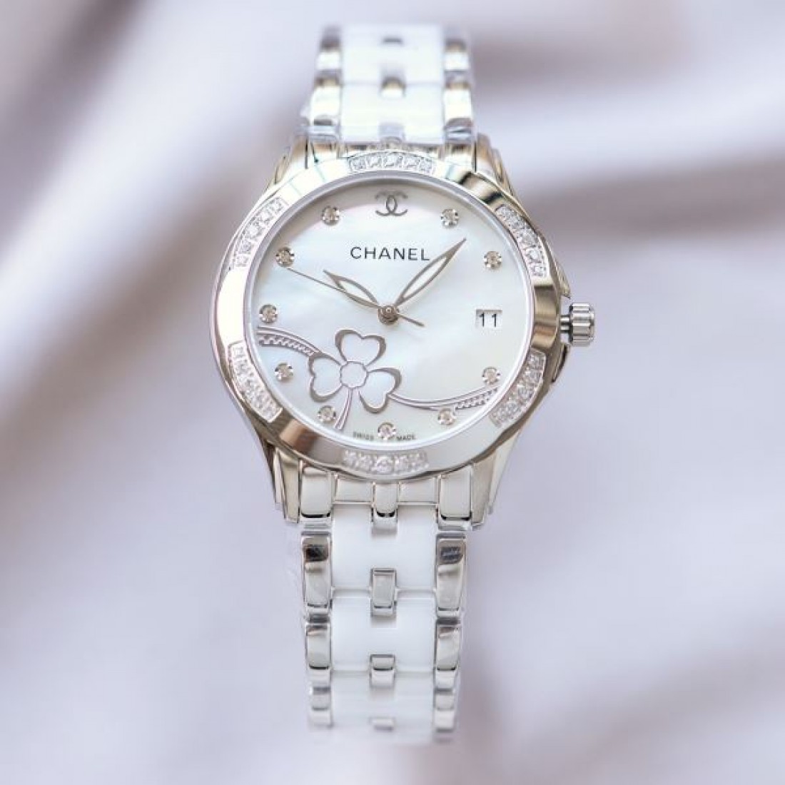 2024SS 上品なカジュアルコーデに CHANEL シャネル 時計 ウォッチ - 画像 (4)