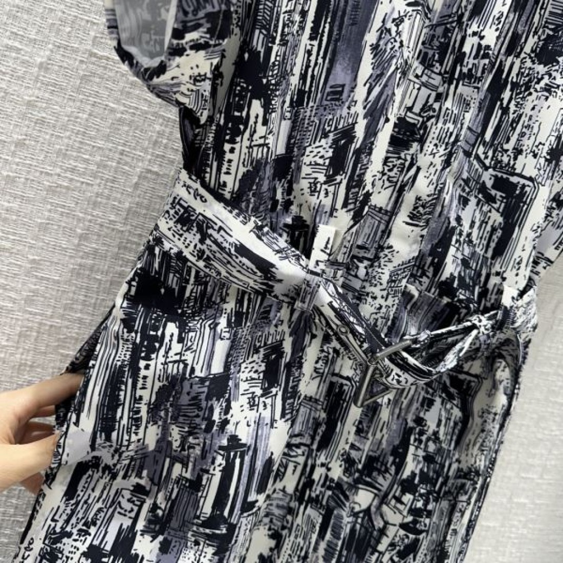2024SS ワンピース DIOR ディオール 上品ですっきり、好感度抜群 - 画像 (7)