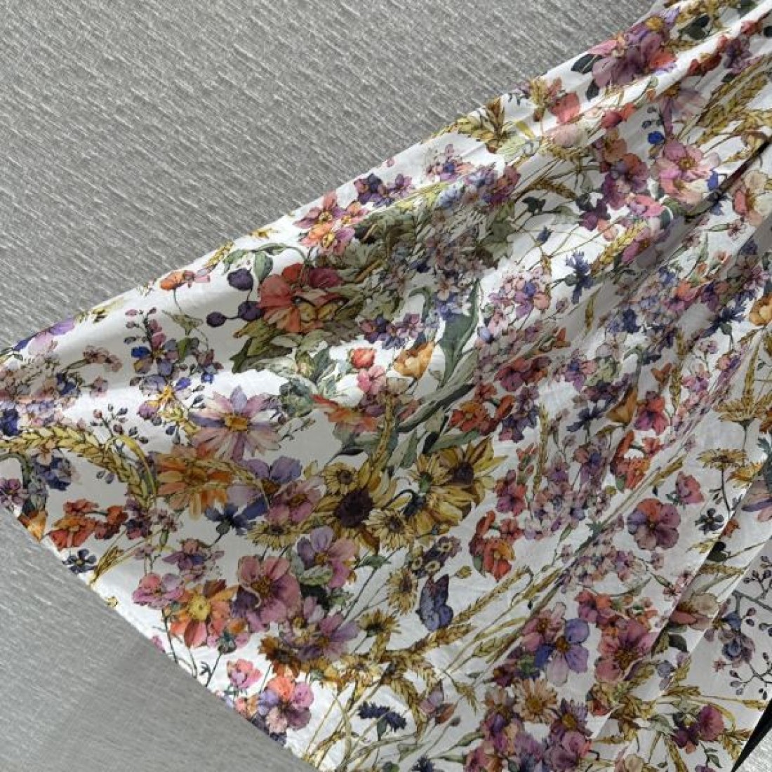 2024SS ワンピース DIOR ディオール 今やセレブ御用達で大人気の - 画像 (9)