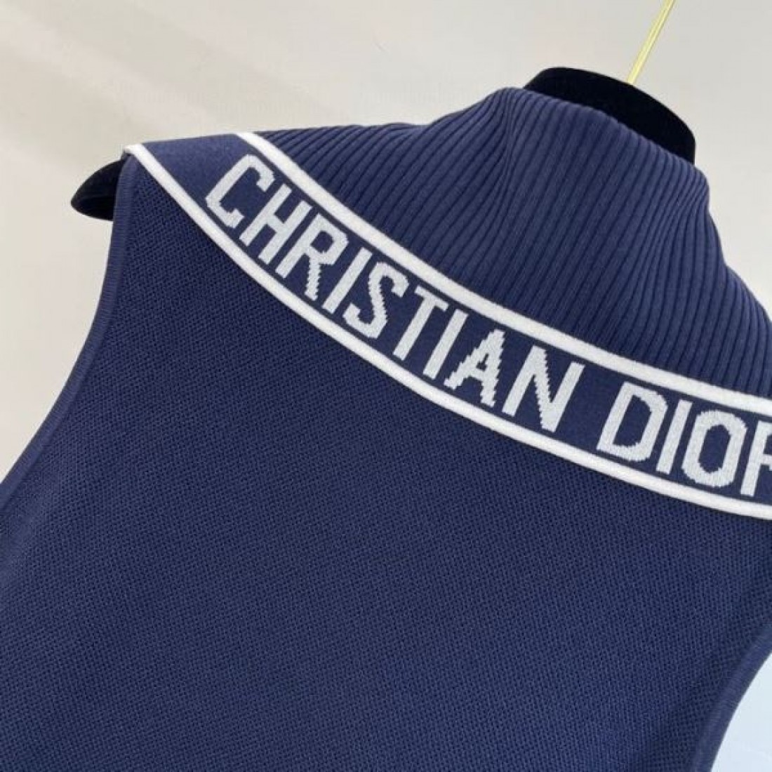 2024SS ワンピース DIOR ディオール カジュアルさも強めなアイテム - 画像 (7)