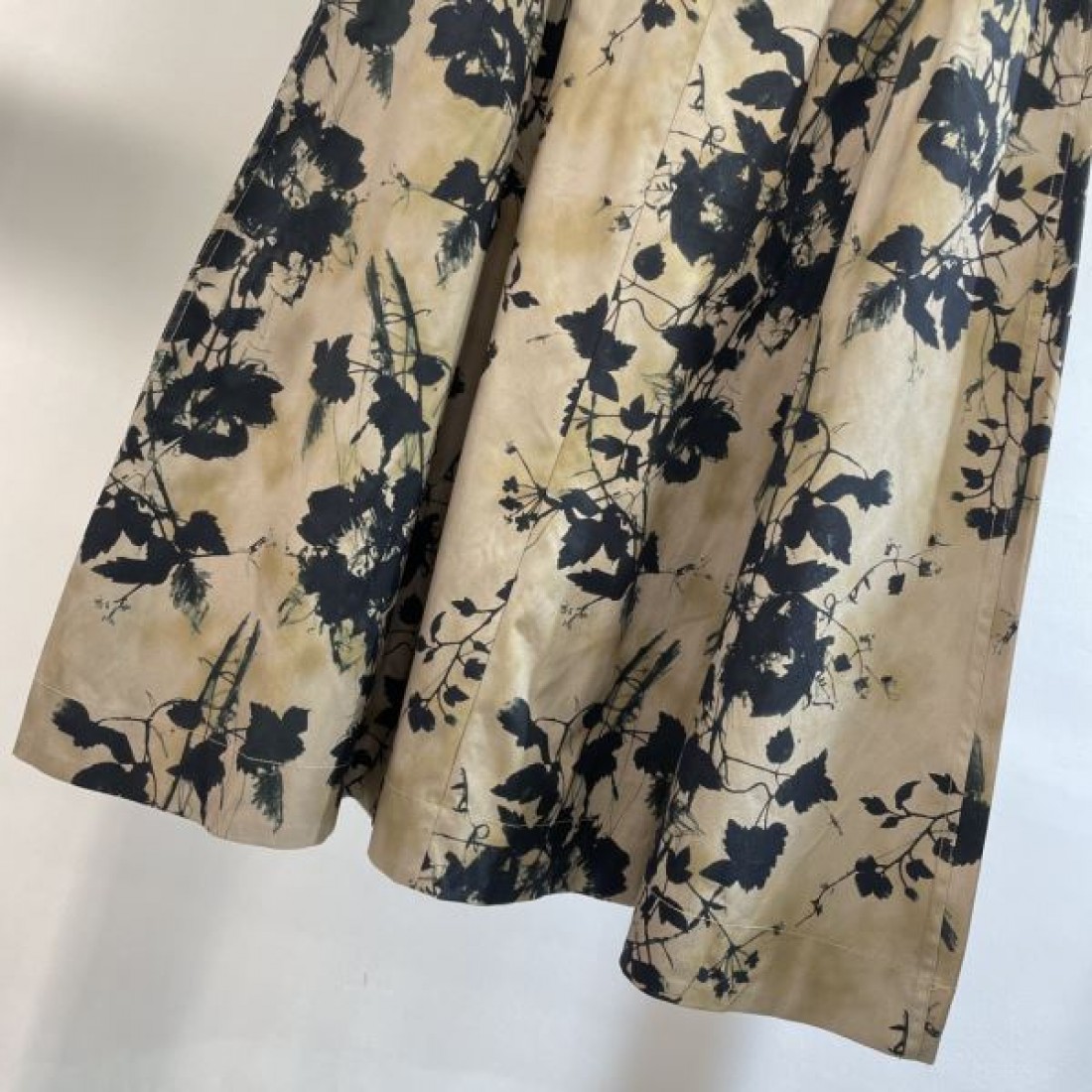 2024SS ロングスカート DIOR ディオール 最新先取りおしゃれなロゴ入り - 画像 (9)
