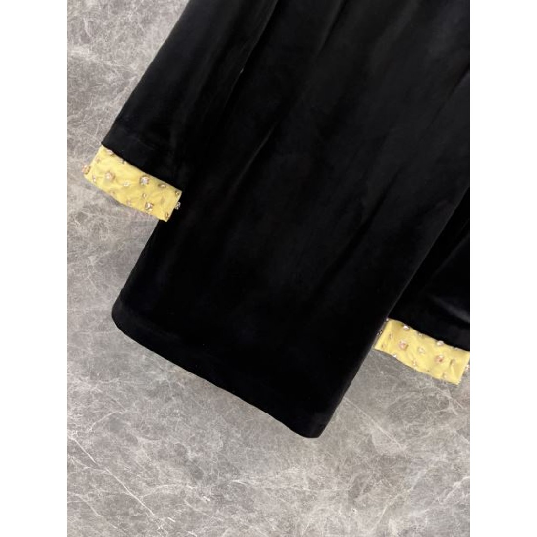 YSL イヴ サンローラン ワンピース 2024FW 数量限定 VIP価格 - 画像 (8)