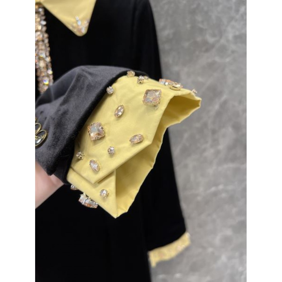 YSL イヴ サンローラン ワンピース 2024FW 数量限定 VIP価格 - 画像 (9)