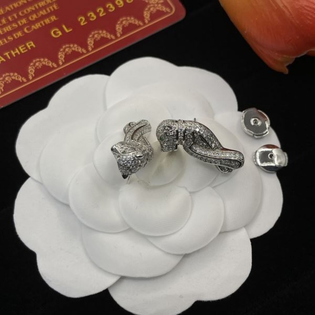 2025SS CARTIER カルティエ 芸能人愛用ブランド イヤリング - 画像 (7)
