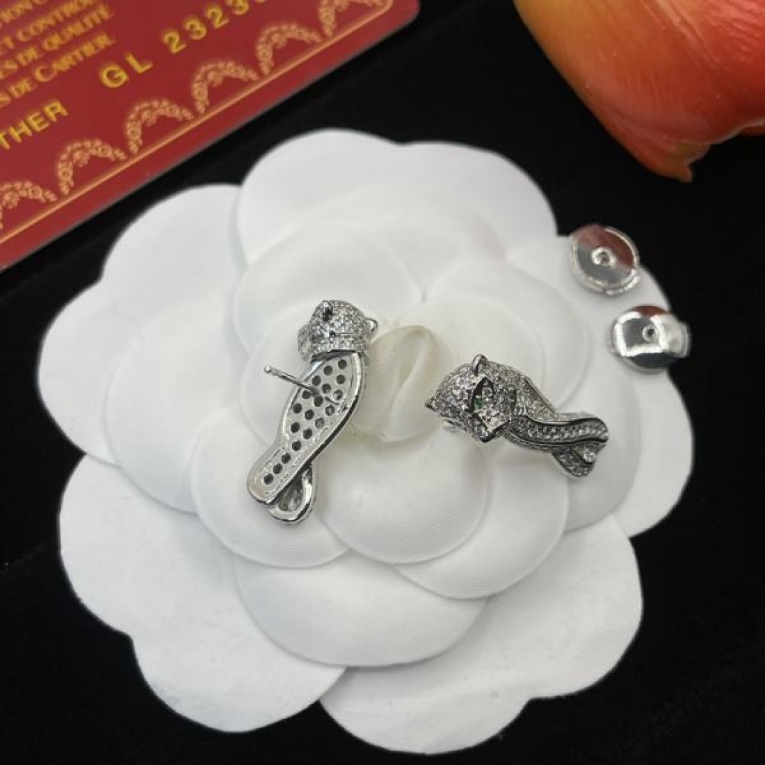 2025SS CARTIER カルティエ 芸能人愛用ブランド イヤリング - 画像 (8)