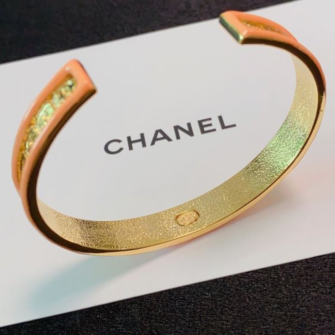 CHANEL シャネル 今年らしく魅力的アップ 2024SS ブレスレット - 画像 (9)