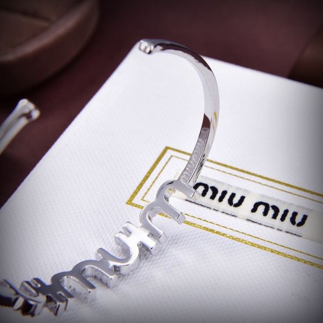 長時間持続可能 2024SS ブレスレット MIU MIU ミュウミュウ - 画像 (7)