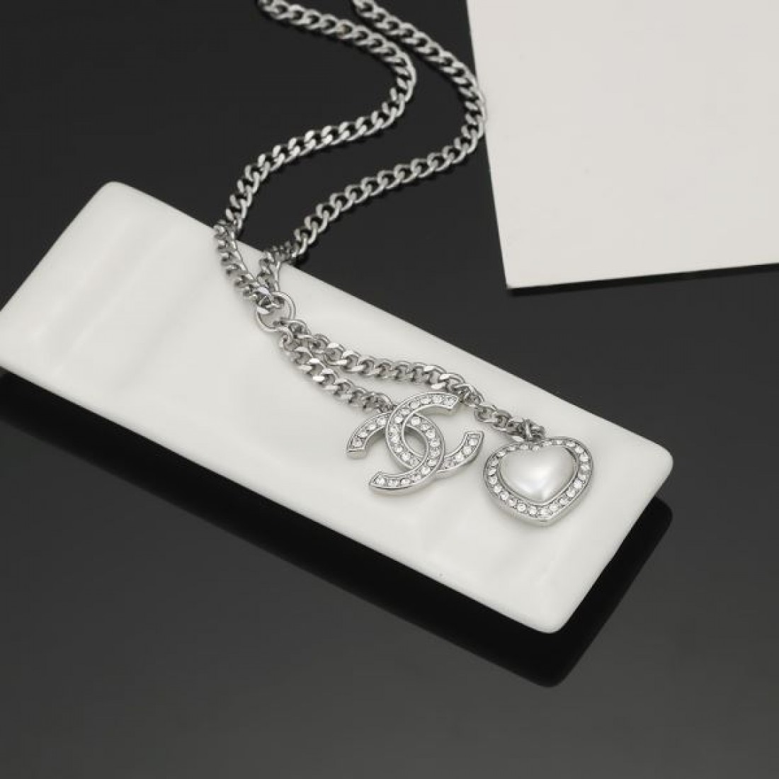 とっても夏らしいアイテム 2024SS ネックレス CHANEL シャネル - 画像 (8)