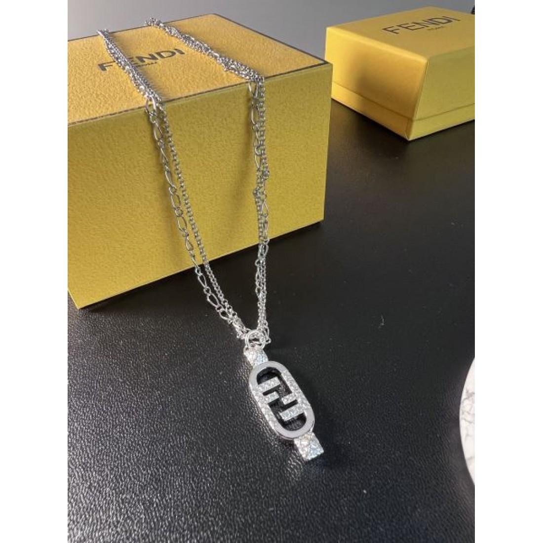 この夏は目を引くスタイル 2024SS ネックレス FENDI フェンデイ - 画像 (7)