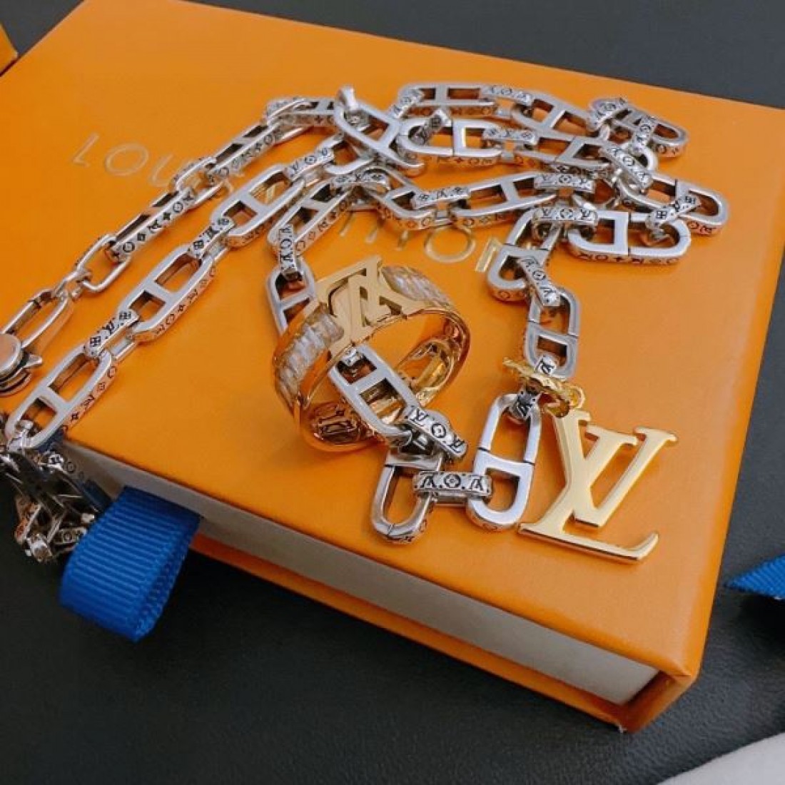 日本未入荷 2024SS ネックレス LOUIS VUITTON ルイヴィトン - 画像 (7)