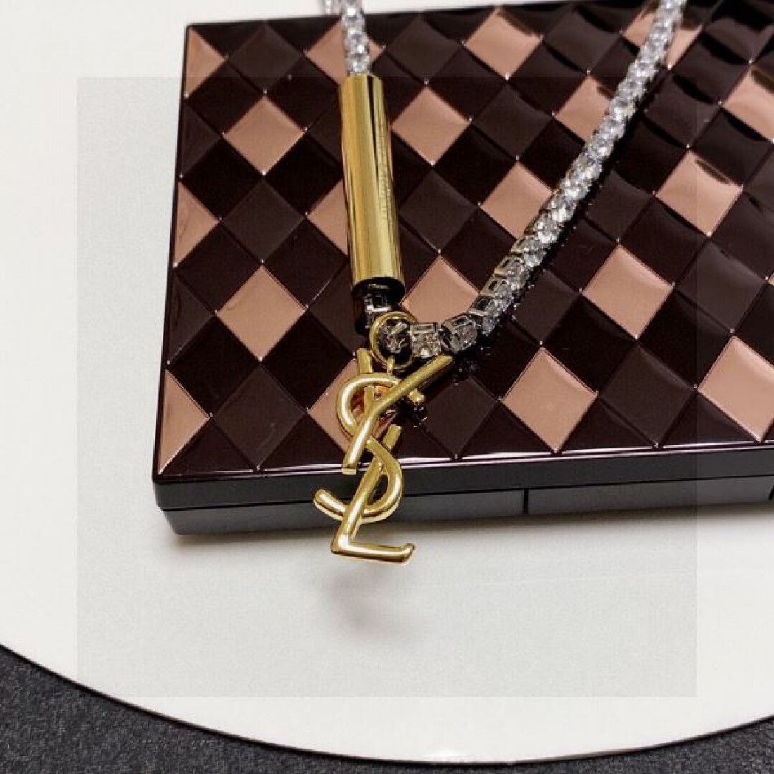 YSL イヴ サンローラン 最新で完売確実 2024SS ネックレス - 画像 (8)