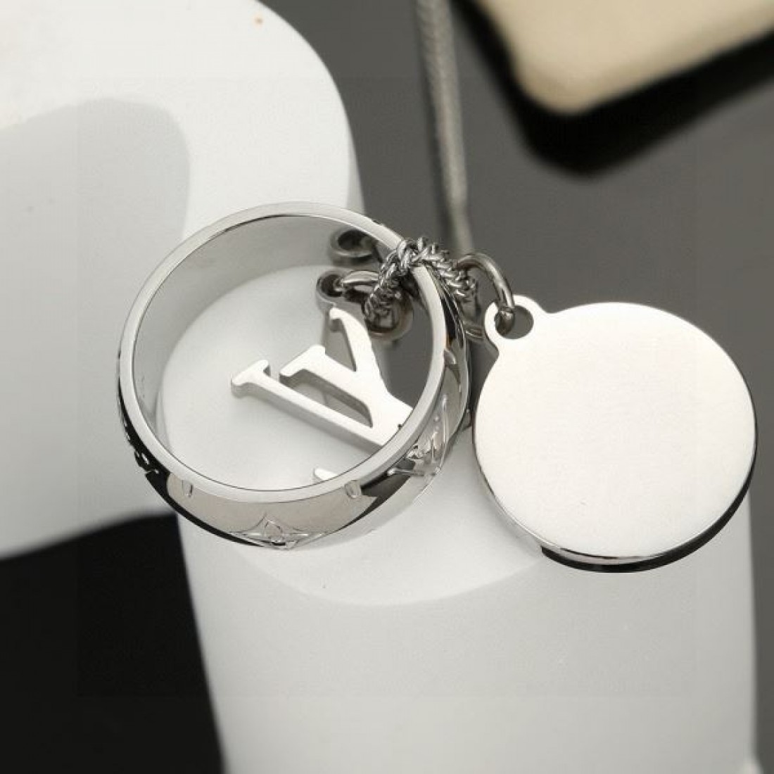 2025SS LOUIS VUITTON ルイヴィトン 期間限定VIPセール ネックレス - 画像 (7)