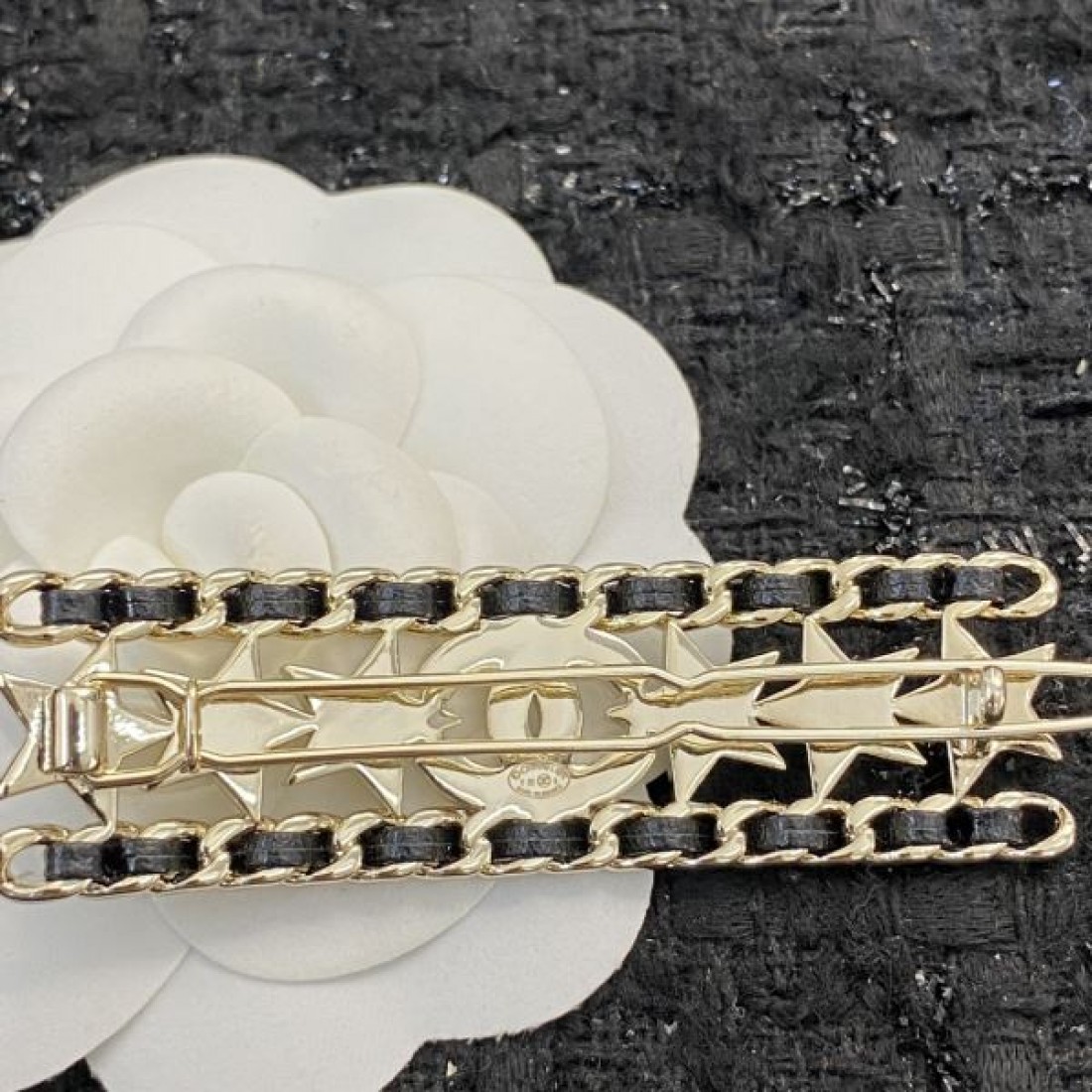 CHANEL シャネル 主役になる個性的なアイテム 2024SS 髪飾り - 画像 (9)