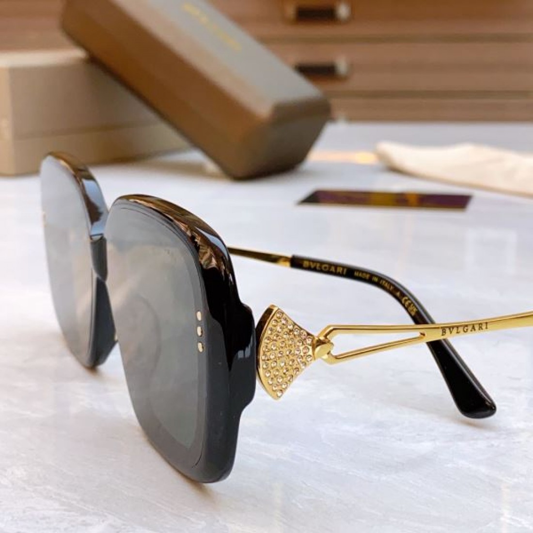 BVLGARI ブルガリ 2024SS サングラス 新作限定華やかキュート - 画像 (8)
