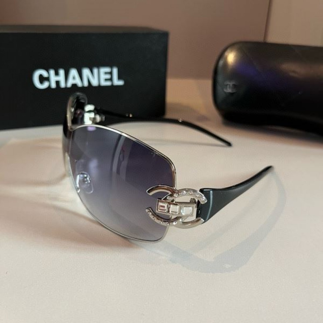 CHANEL シャネル 2024SS サングラス 使えて可愛いデザイン夏新品 - 画像 (9)