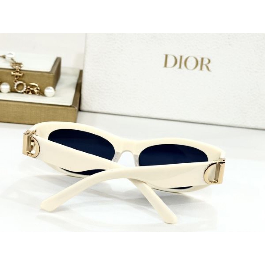 2024FW サングラス DIOR ディオール 季節感あふれる注目の新作 - 画像 (8)