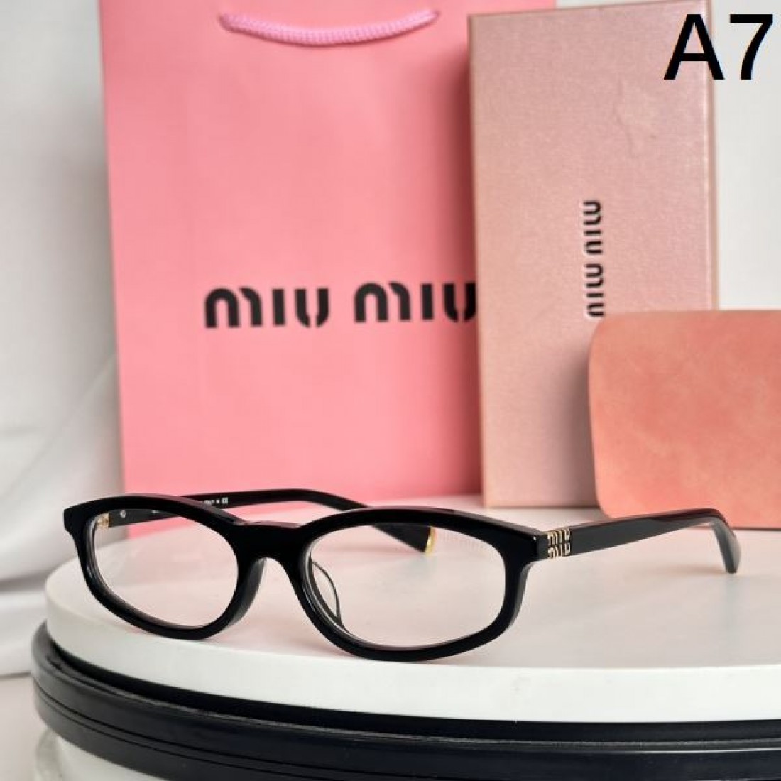 2024FW サングラス MIU MIU ミュウミュウ 芸能人着用商品 - 画像 (8)
