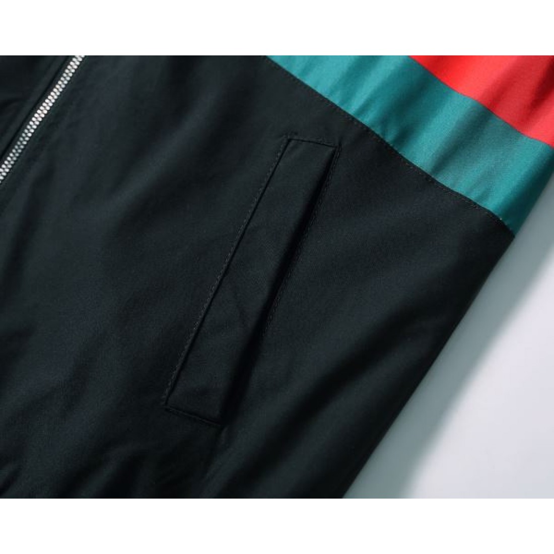 2024FW GUCCI グッチ 今年の最旬トレンドになる コート - 画像 (8)