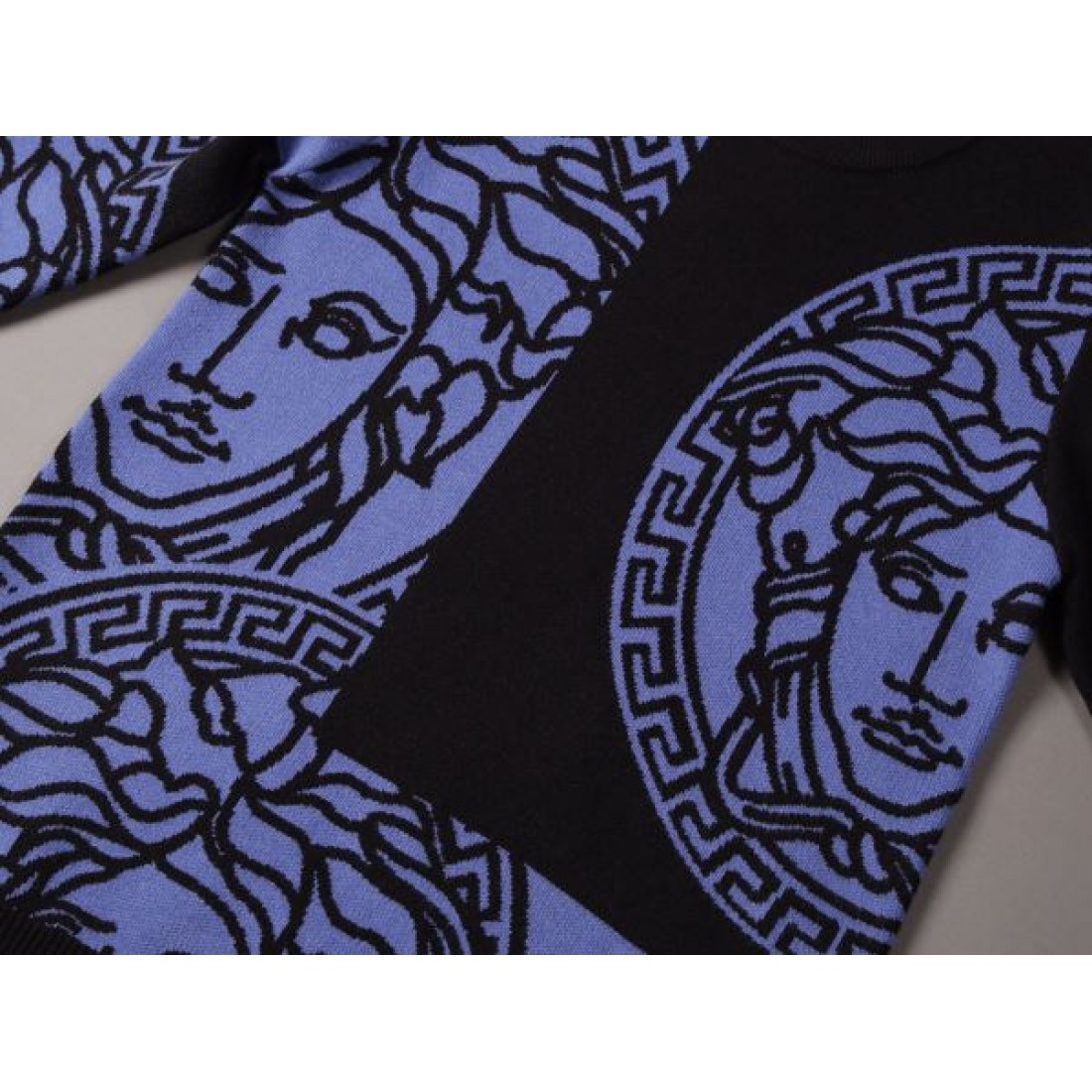 2024SS 新価格で登場！ VERSACE ヴェルサーチェ セーター - 画像 (8)