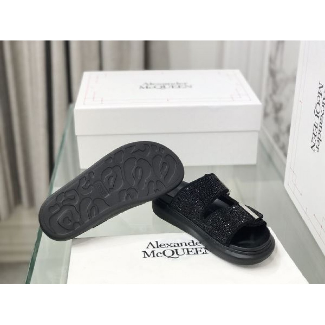 2024SS 今夏大本命 ALEXANDER WANG アレキサンダーワン レディーススリッパ - 画像 (8)