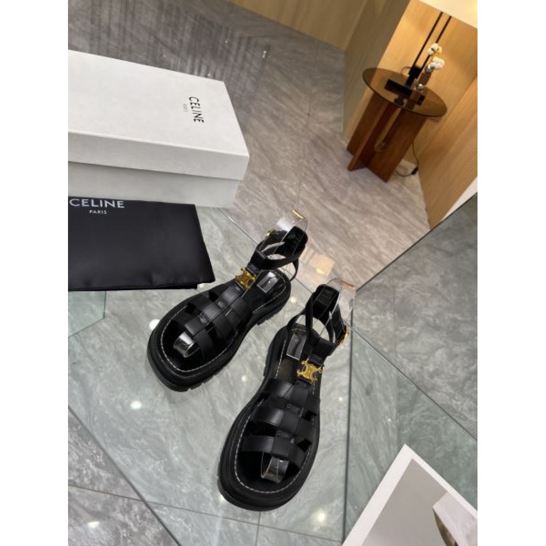 2024SS この夏最高に人気ブランド CELINE セリーヌ レディースサンダル - 画像 (8)