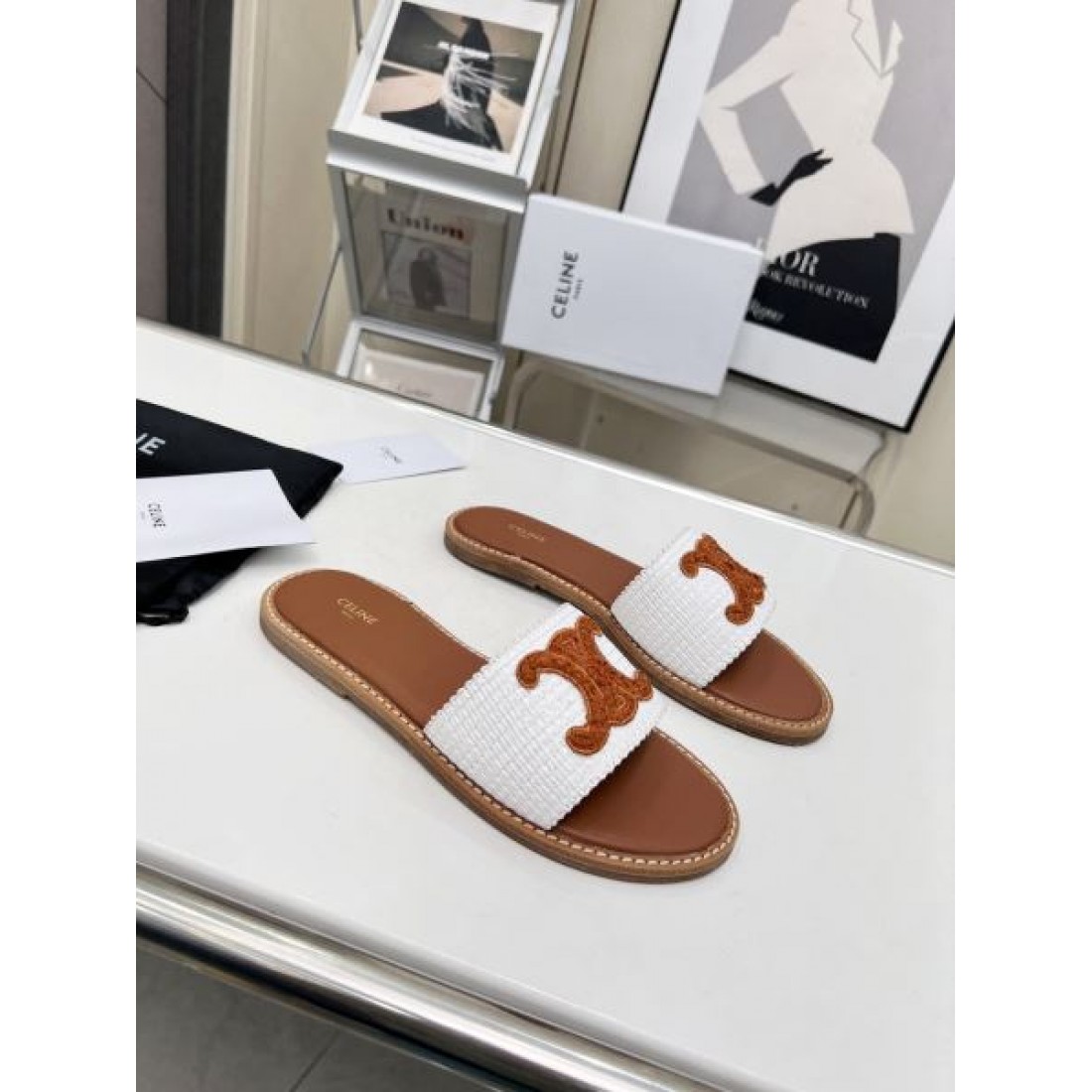 2024SS セレブも夢中ブランド新作 CELINE セリーヌ レディーススリッパ - 画像 (9)