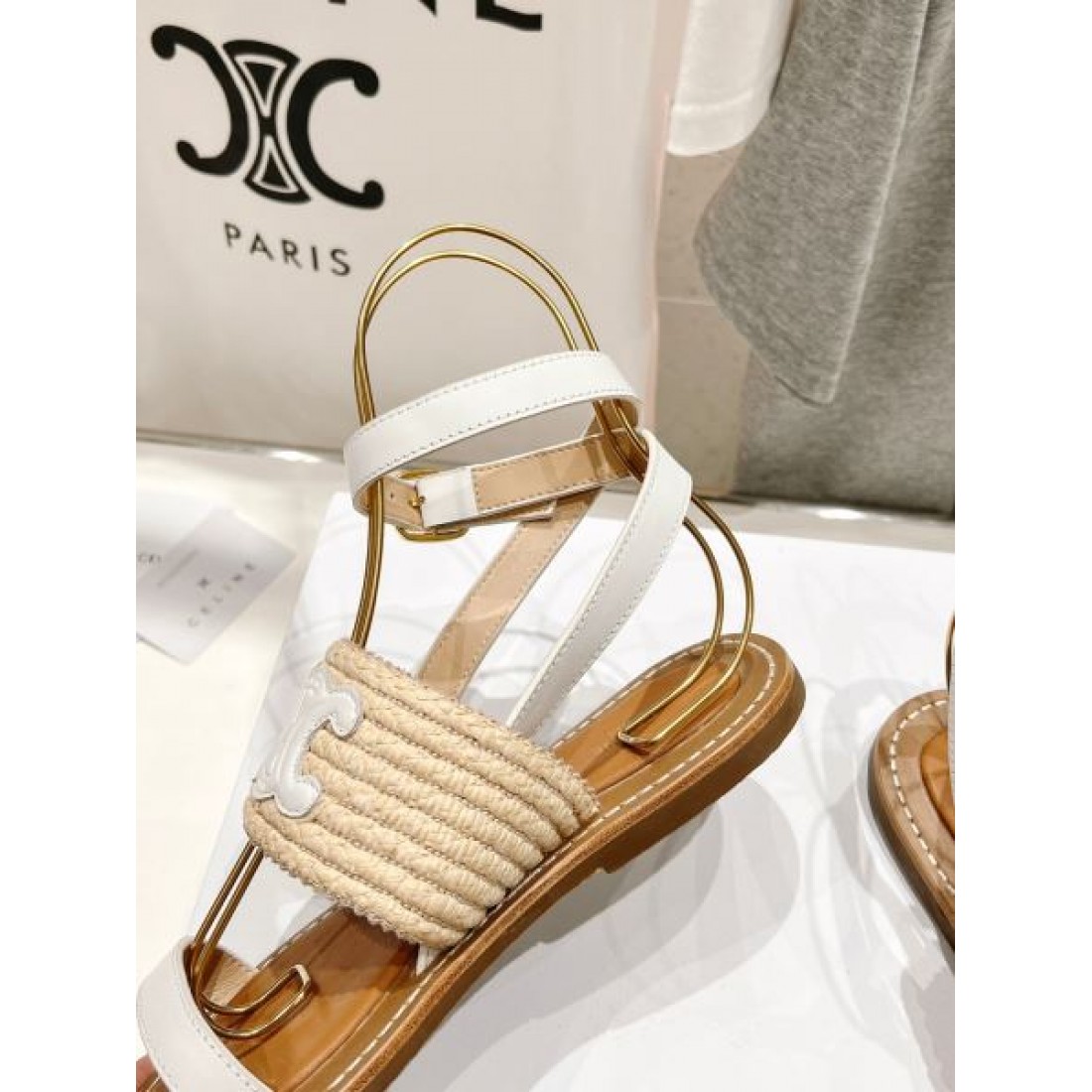 2024SS 夏の定番スタイルをアップ CELINE セリーヌ レディースサンダル - 画像 (8)
