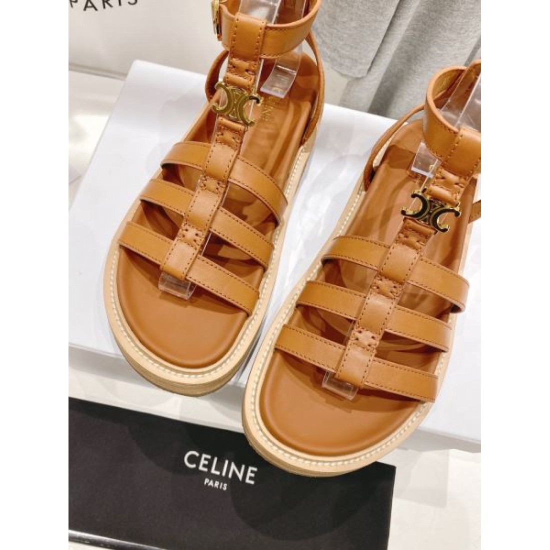 2024SS オシャレスタイルは今季も CELINE セリーヌ レディースサンダル - 画像 (7)