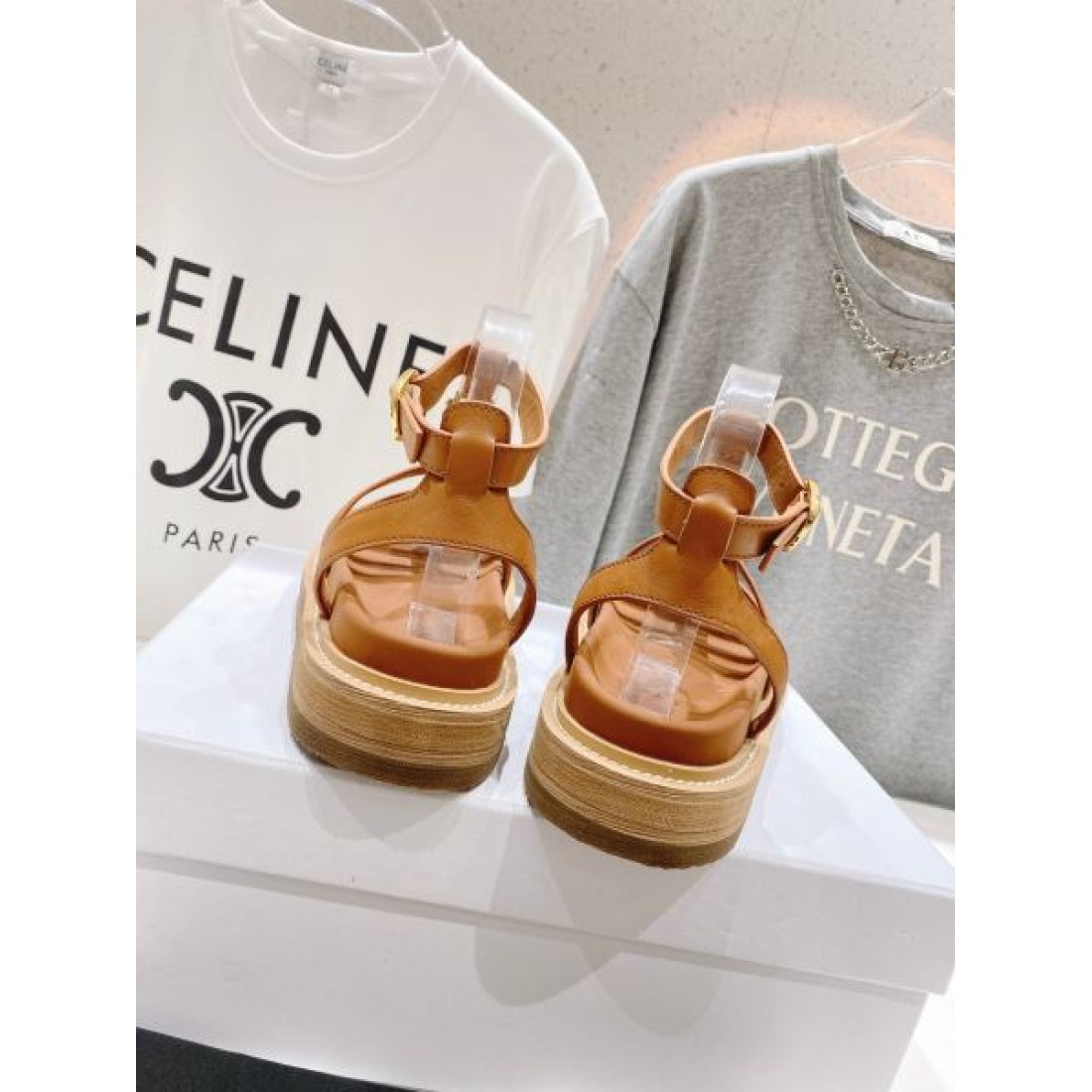 2024SS オシャレスタイルは今季も CELINE セリーヌ レディースサンダル - 画像 (9)