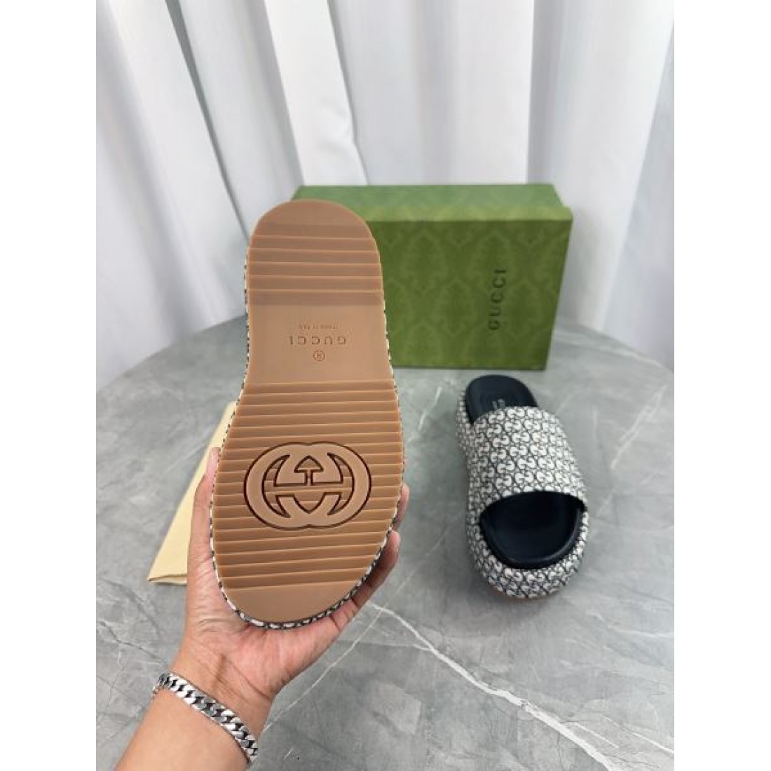 2024SS 夏のおでかけにもぴったり GUCCI グッチ レディーススリッパ - 画像 (10)