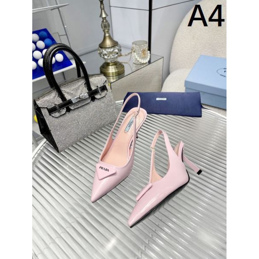 2024SS 今やセレブ御用達で大人気の PRADA プラダ レディースサンダル - 画像 (5)