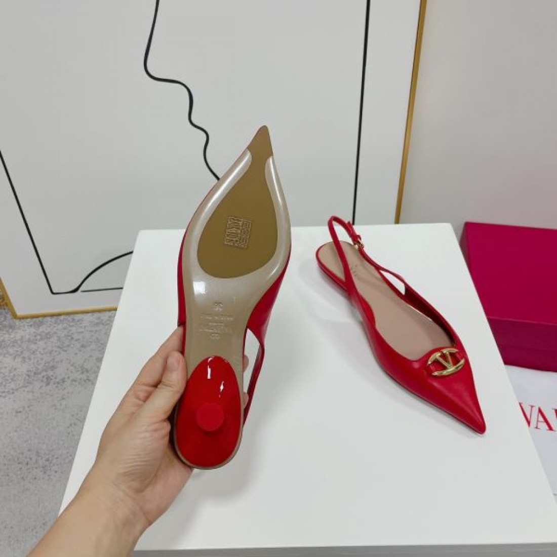 2024SS 抜群な新鮮度 VALENTINO ヴァレンティノ レディースサンダル - 画像 (10)