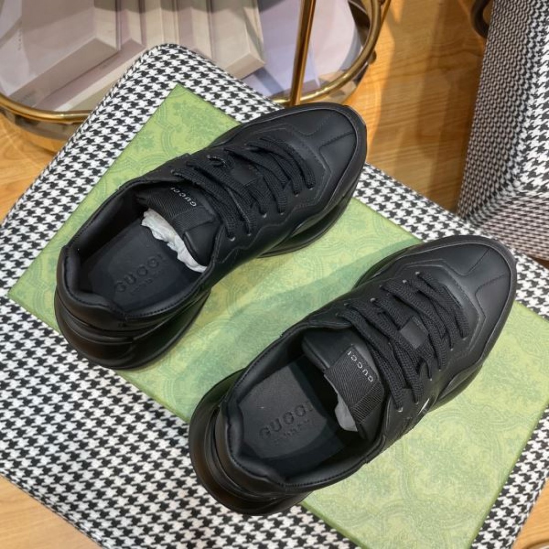 2024SS お気に入りのデザイン GUCCI グッチ レディース用 スニーカー - 画像 (7)