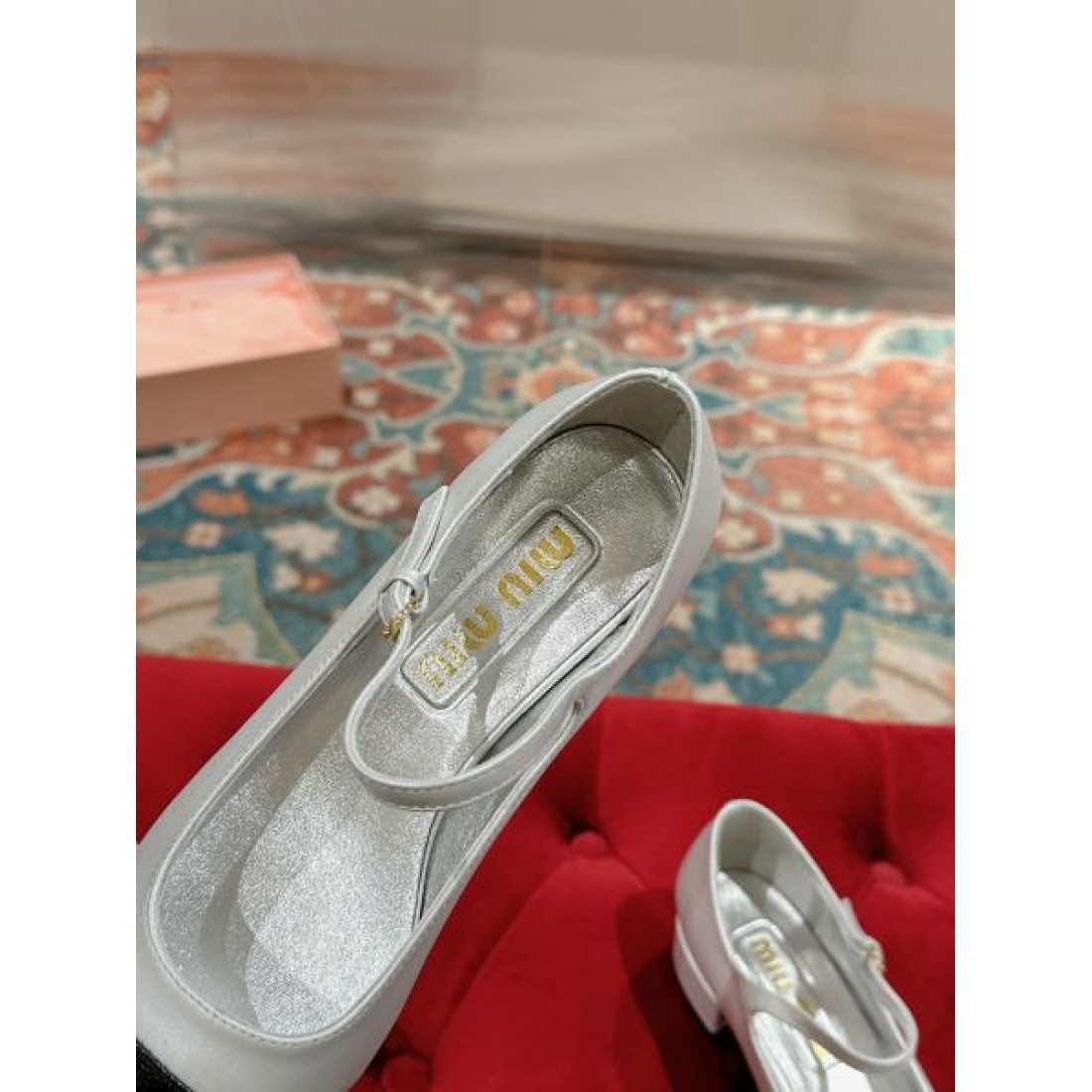 2024SS おしゃれを楽しむ！ MIU MIU ミュウミュウ レディース用 スニーカー - 画像 (9)