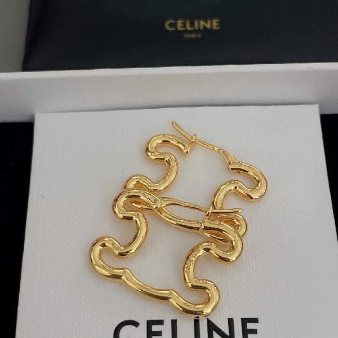2025SS CELINE セリーヌ 好感度が高いアイテム イヤリング - 画像 (9)