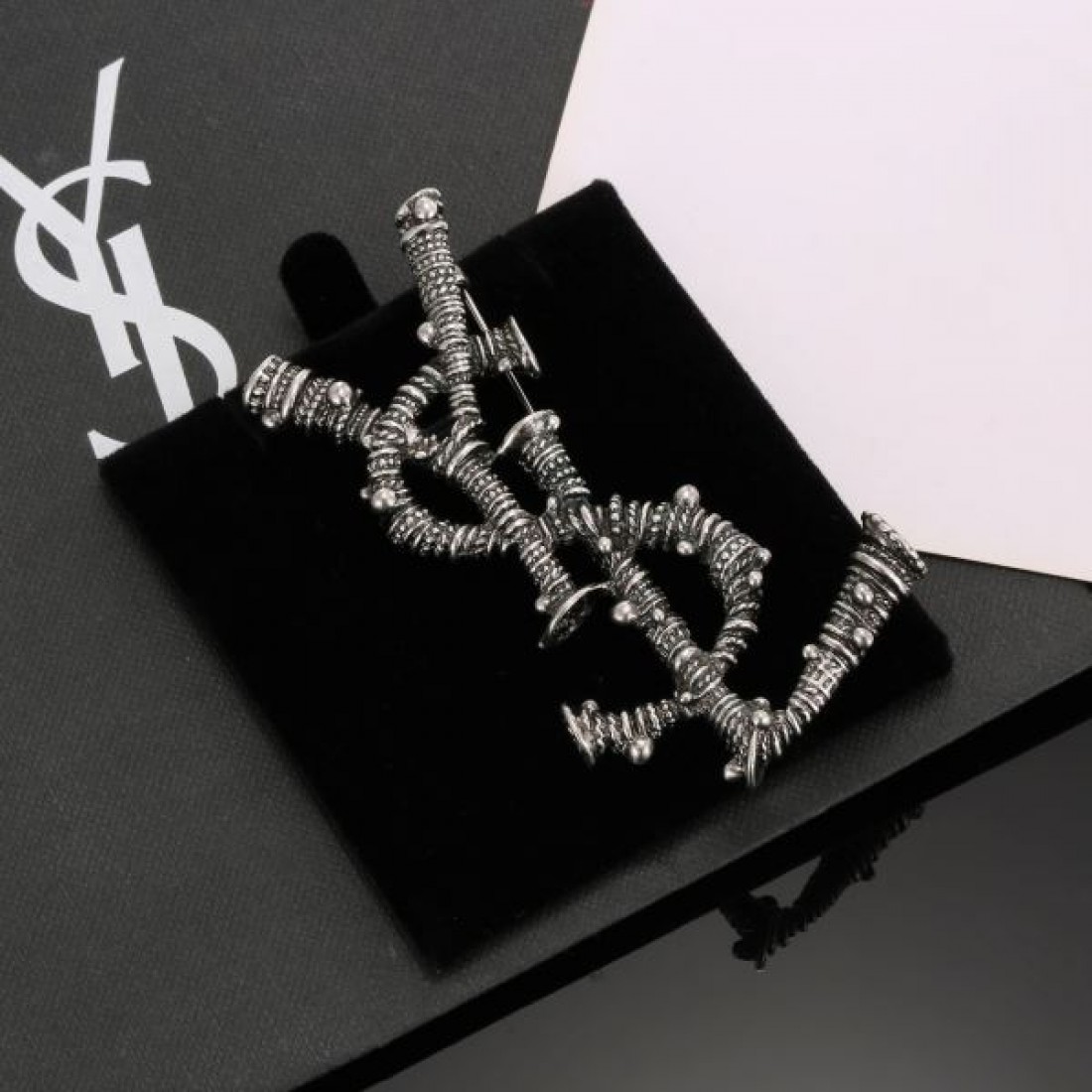 2025SS YSL イヴ サンローラン 超おしゃれ大人気 ブローチ - 画像 (5)