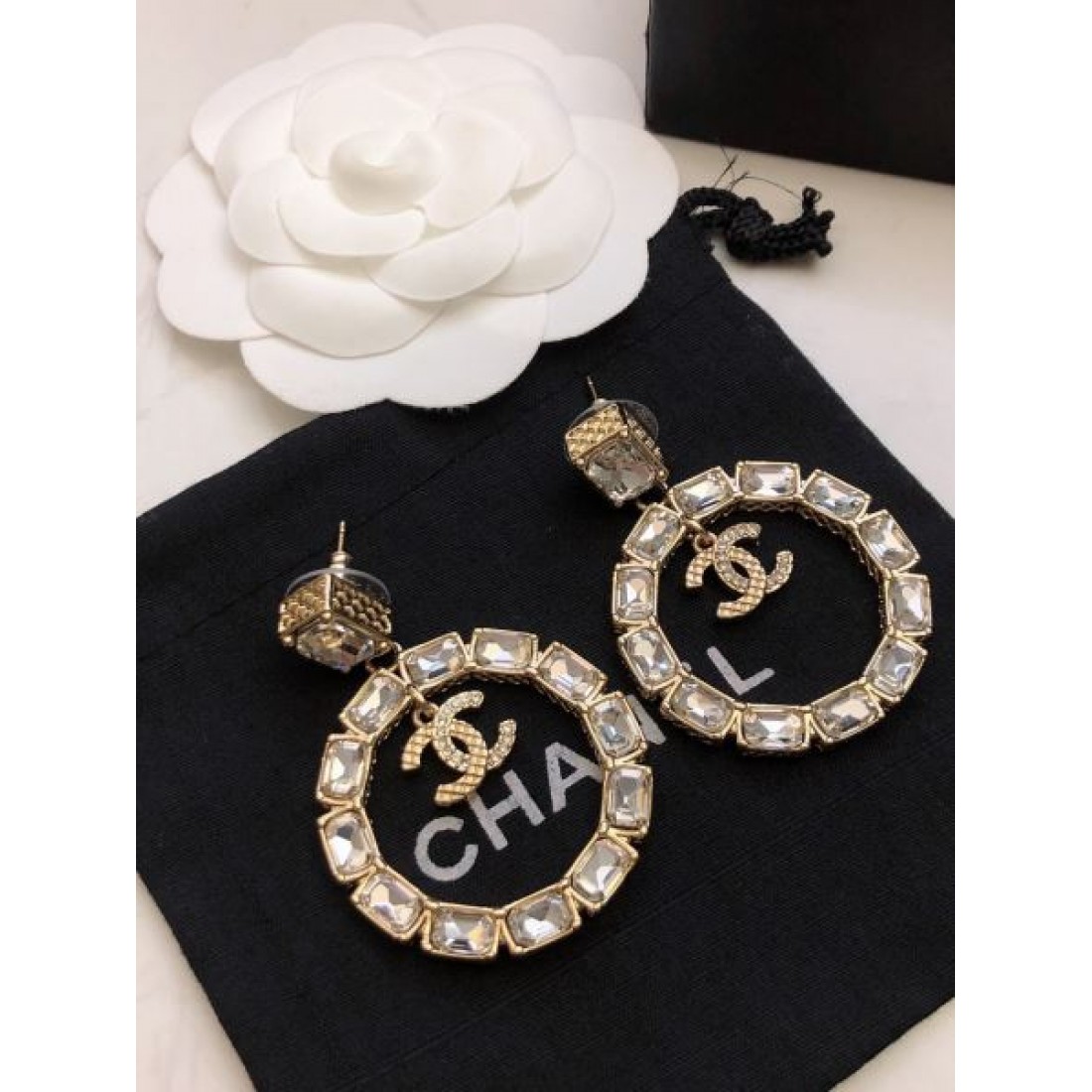 2025SS CHANEL シャネル 都会的な印象のスタイル イヤリング - 画像 (6)