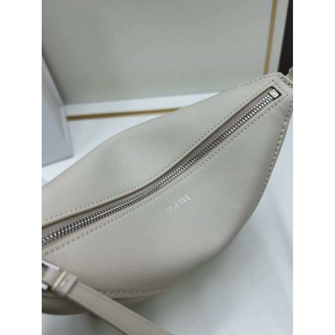 2025SS ショルダーバッグ LOEWE ロエベ 人気が続行限定アイテム - 画像 (9)
