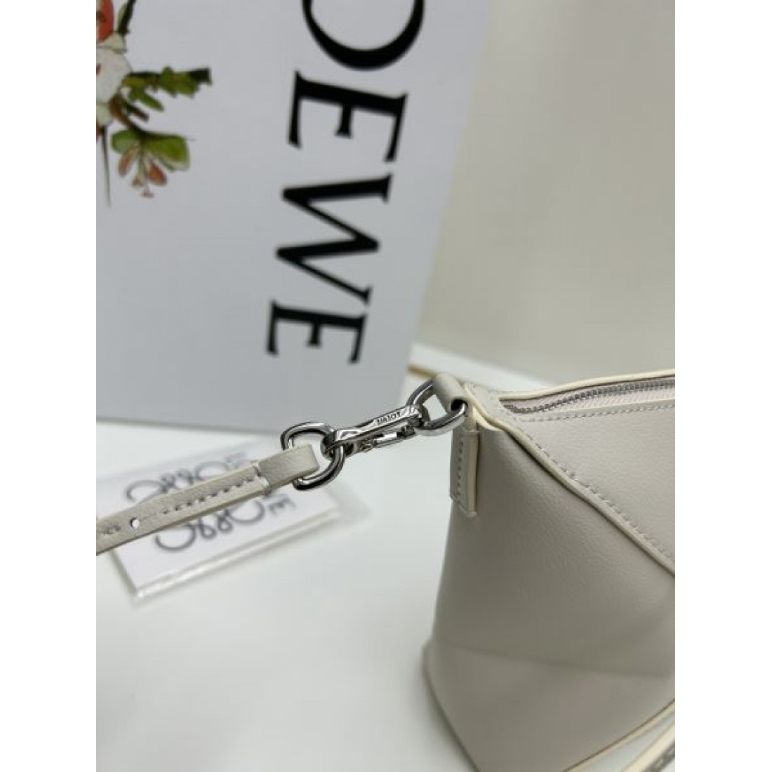 2025SS ショルダーバッグ LOEWE ロエベ 人気が続行限定アイテム - 画像 (10)